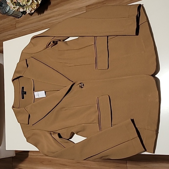 Beautiful blazer in stretchy and very comfortable material - Picture 8 of 10